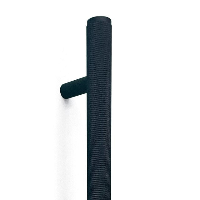 Momo Bellevue Knurled Door Pull Handle 600mm Matte Black