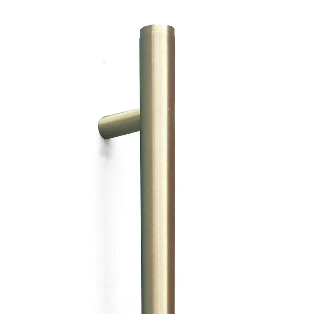 Momo Bellevue Plain Door Pull Handle 600mm Brushed Satin Brass